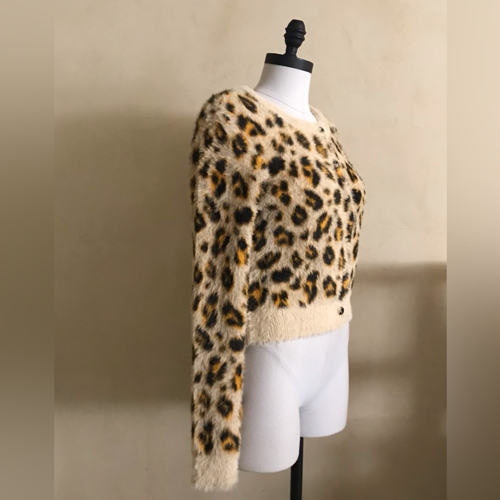 Forever 21 Cream and Brown Fuzzy Sweater - Picture 5 of 10